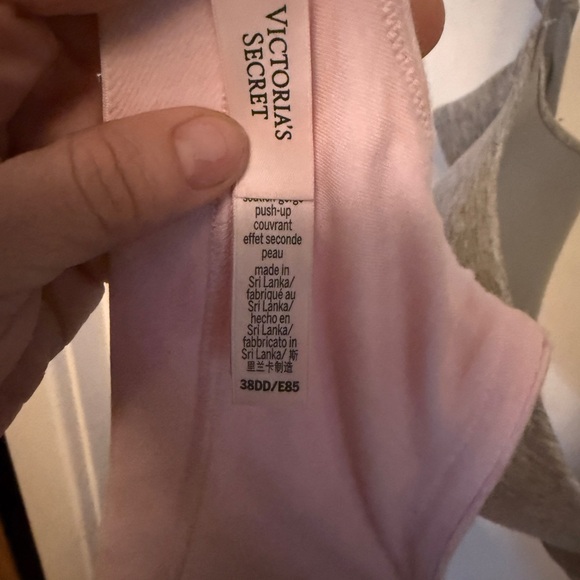 Victoria's Secret Three Pack 38DD Push Up Bras, Great Condition - Picture 7 of 11